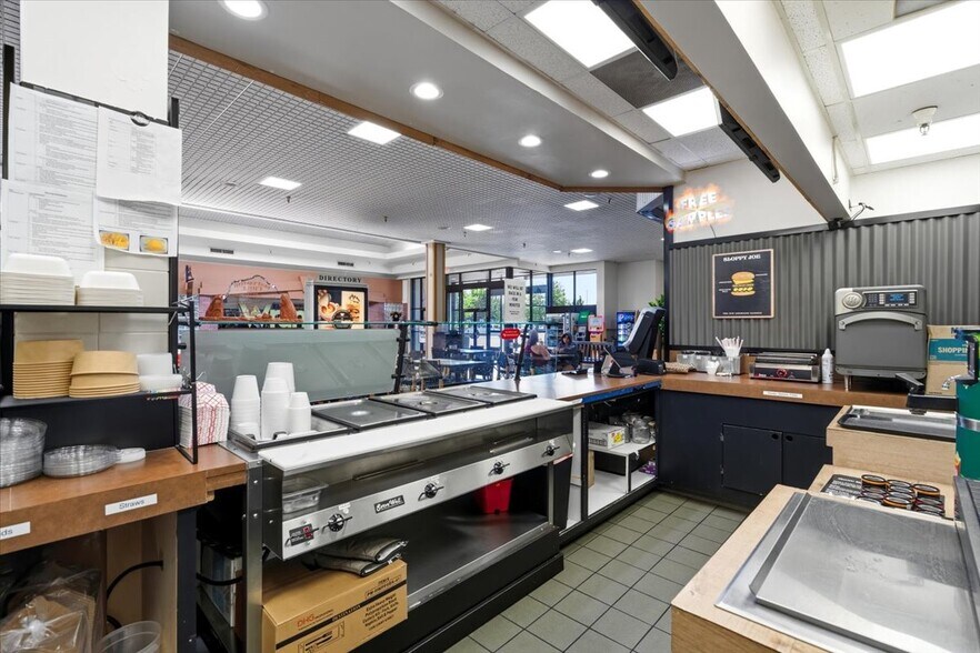More Photos Of 200 W Hanley Ave, Coeur d'Alene Department Store For Sale