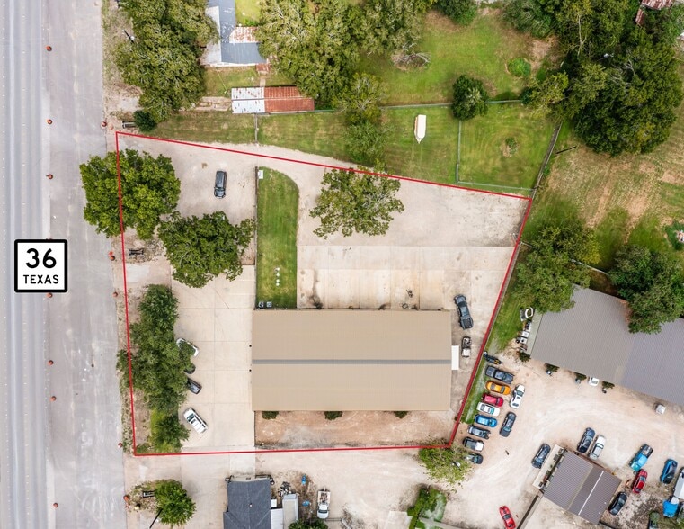 More Photos Of 6927 Highway 36 S, Rosenberg Office For Lease