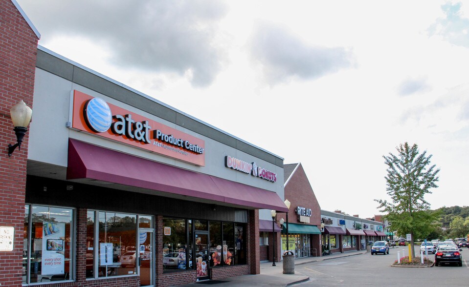 More Photos Of 1914-1968 Jericho Tpke, Elwood Unknown For Lease