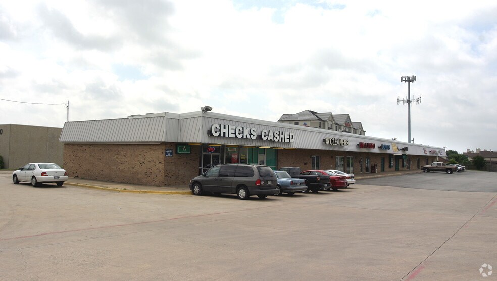 500524 E Avenue K, Grand Prairie, TX 75050 For Lease