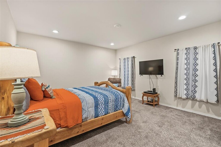 More Photos Of 7000 Browns Meadow Rd, Niarada Multifamily For Sale