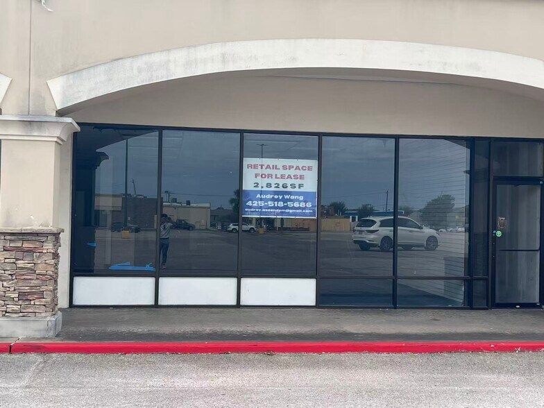 More Photos Of 961 Nasa Pky, Houston Unknown For Lease
