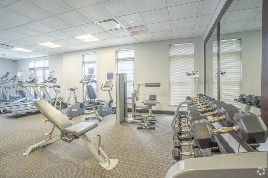 More Photos Of 670 Downey Green, Hampton Apartments For Sale