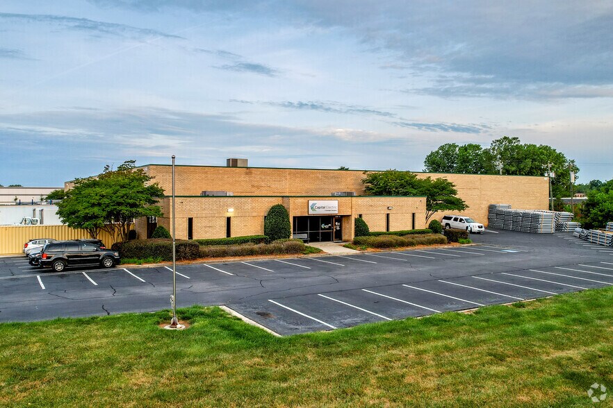 More Photos Of 1407 Westinghouse Blvd, Charlotte Manufacturing For Lease