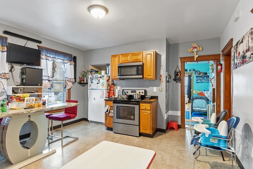 More Photos Of 36-38 Houghton St, Worcester Apartments For Sale