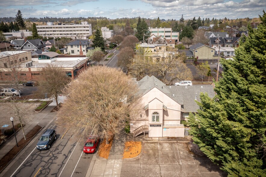 More Photos Of 909-919 Elm St SW, Albany Medical For Sale