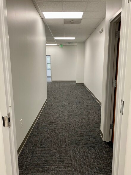 More Photos Of 5305-5311 Raynor Rd, Garner Flex For Sale