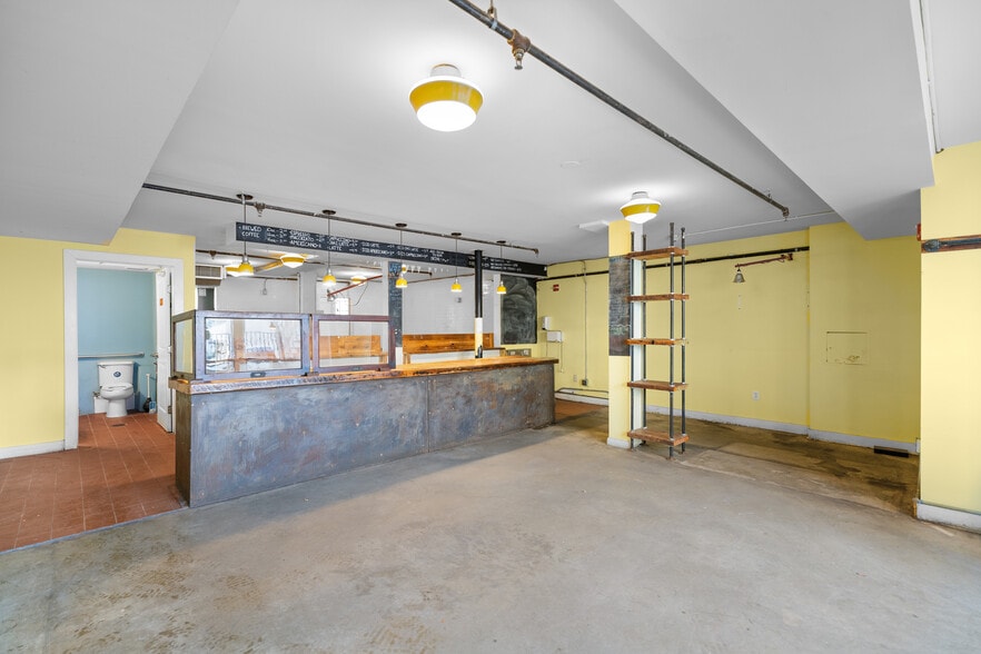 More Photos Of 275 Grand St, Jersey City Apartments For Lease