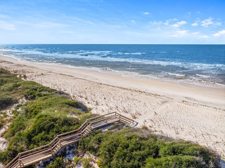 More Photos Of 3155 W Highway 98, Port Saint Joe Hotel For Sale