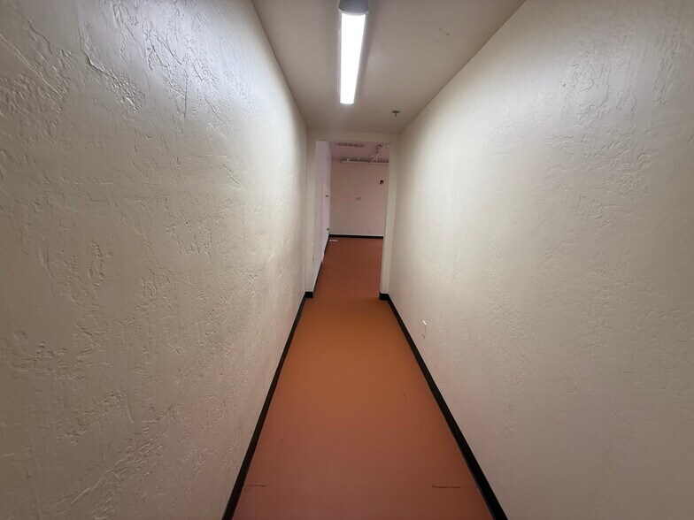 More Photos Of 6130-6142 E Cave Creek Rd, Cave Creek Unknown For Lease