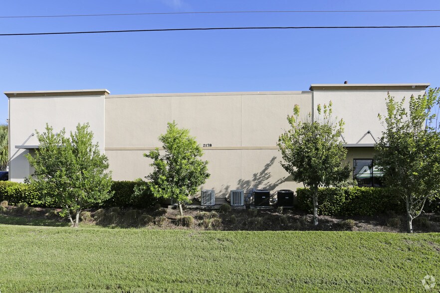 More Photos Of 2178 Andrea Ln, Fort Myers Flex For Sale