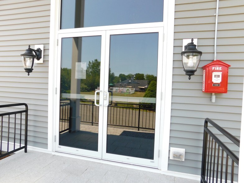 More Photos Of 271 Derry Rd, Litchfield Medical For Sale