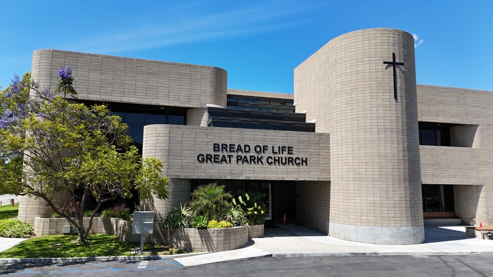 More Photos Of 2 S Faraday, Irvine Religious Facility For Lease