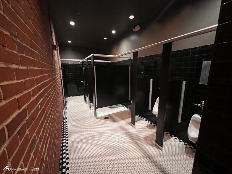 More Photos Of 351-361 Moreland Ave, Atlanta Restaurant For Sale