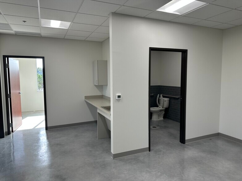 More Photos Of 5373 Williams Dr, Georgetown Medical For Lease