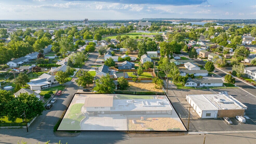 More Photos Of 814 Comstock St, Richland Daycare Center For Sale