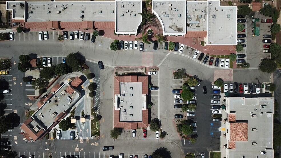 More Photos Of 501-561 New Los Angeles Ave, Moorpark Unknown For Lease