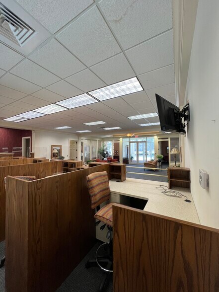 More Photos Of 101 S Fairview Rd, Rocky Mount Bank For Sale