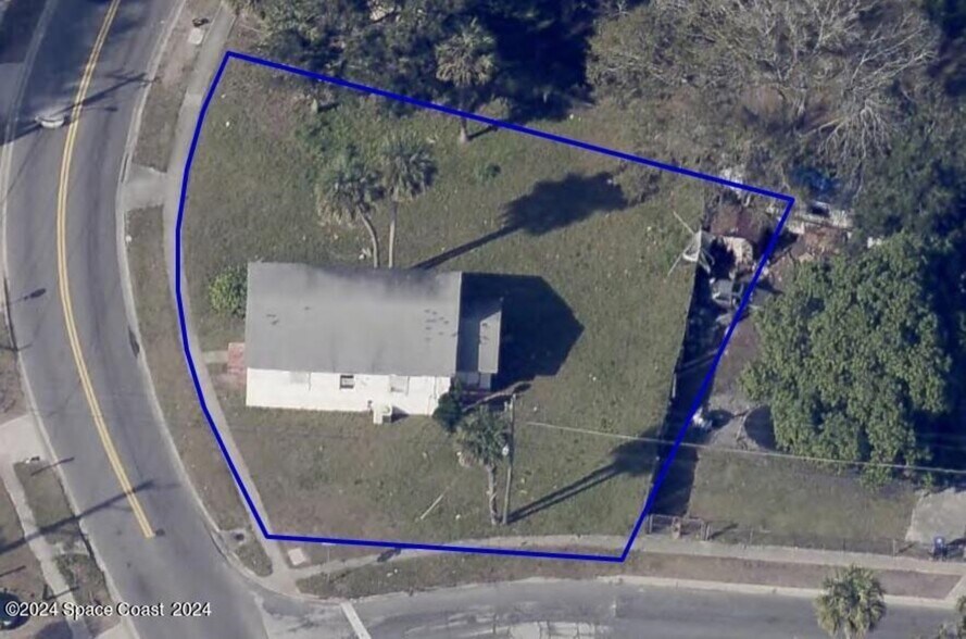More Photos Of 929 S Deleon Ave, Titusville Specialty For Sale