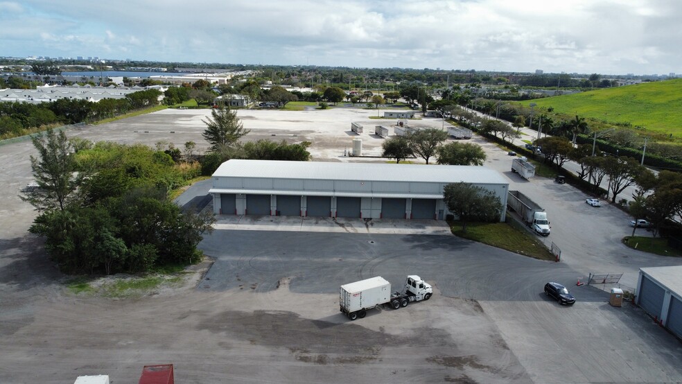 More Photos Of 2501 Wiles Rd, Deerfield Beach Unknown For Lease