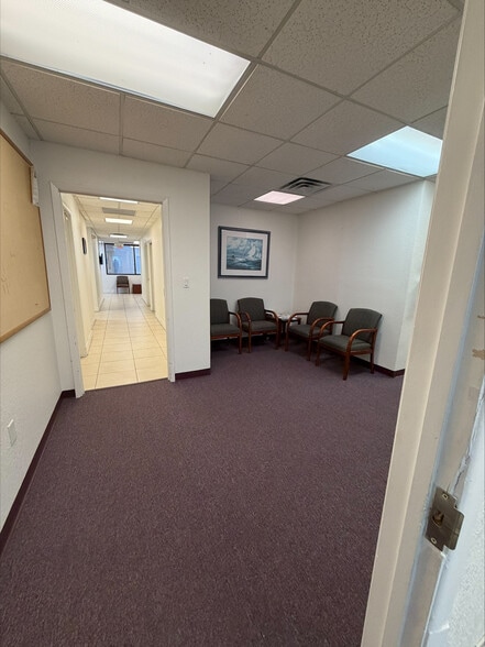 More Photos Of 139 S Pebble Beach Blvd, Sun City Center Unknown For Lease