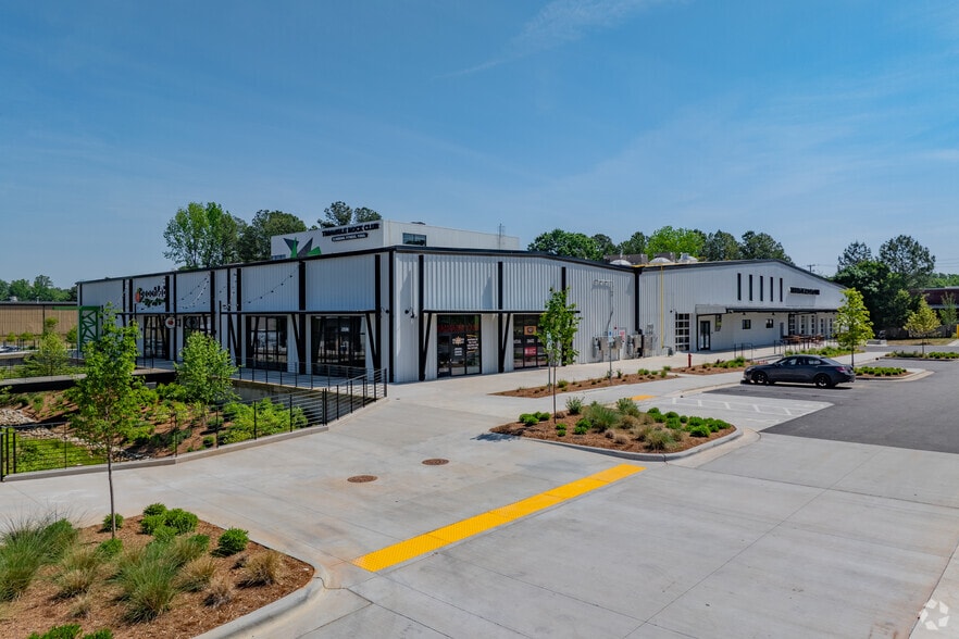 More Photos Of 2300-2312 Atlantic Ave, Raleigh Unknown For Lease