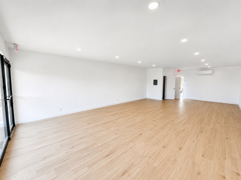 More Photos Of 2366 Pacific Coast Hwy, Lomita Unknown For Lease
