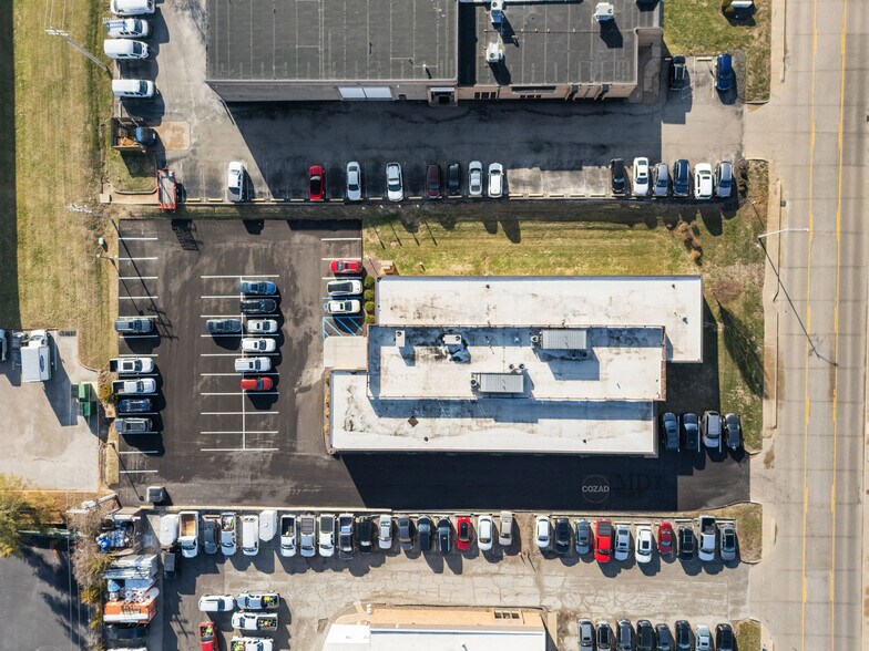 More Photos Of 150 Weldon Pky, Maryland Heights Office For Sale