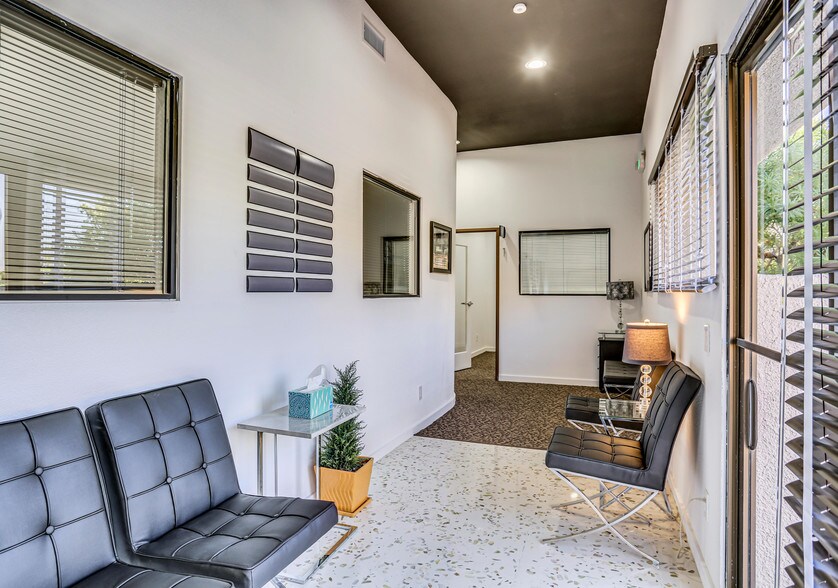 More Photos Of 750 E Tahquitz Canyon Way, Palm Springs Office For Lease