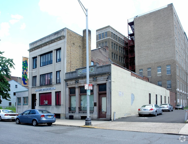 Primary Photo Of 217 E Hanover St, Trenton Office For Sale