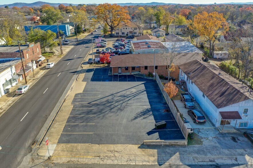 More Photos Of 715 Hobson Ave, Hot Springs National Park Office For Lease