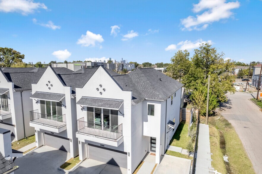 More Photos Of , Houston Multifamily For Sale