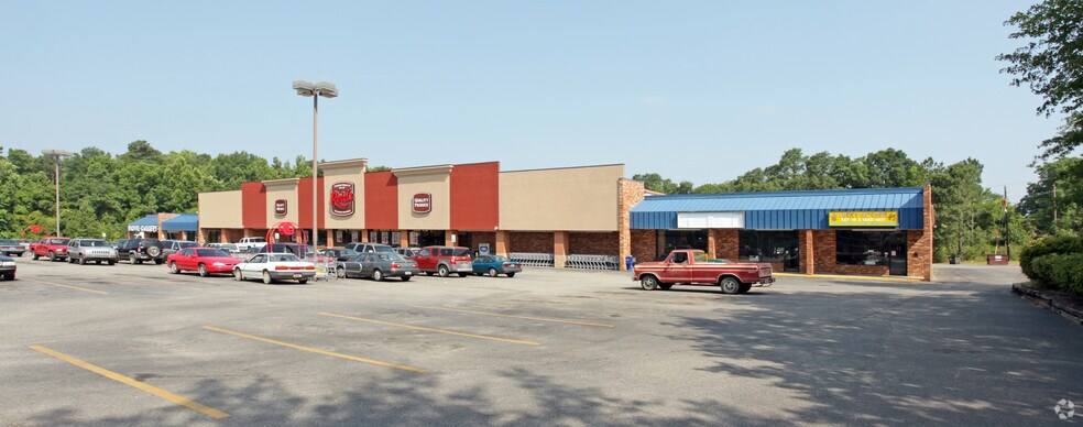 More Photos Of 211-221 W Columbia Ave, Batesburg Storefront For Sale