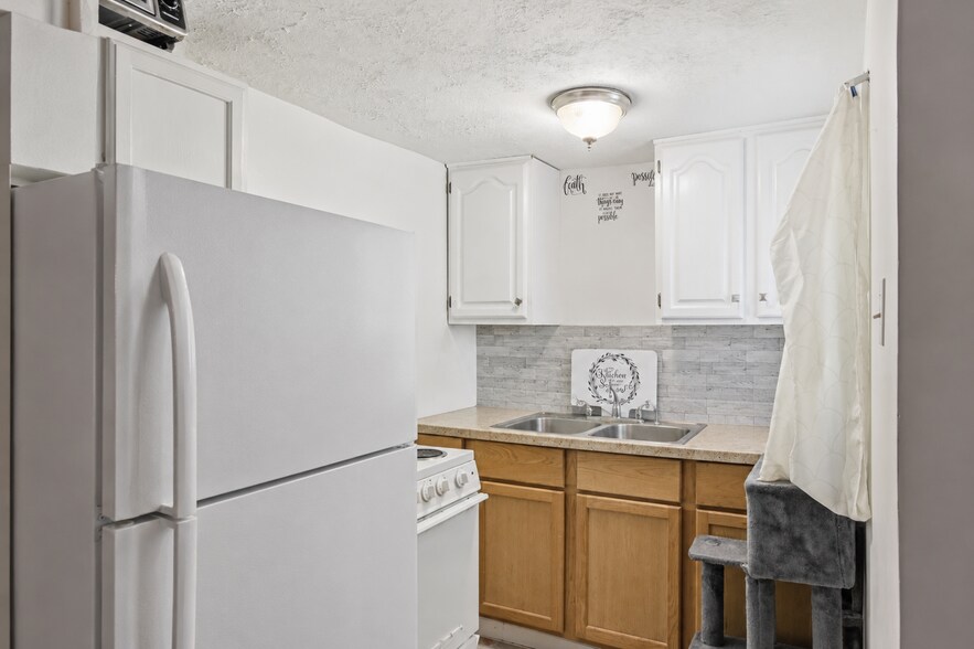 More Photos Of 601 S Walnut St, New Castle Apartments For Sale