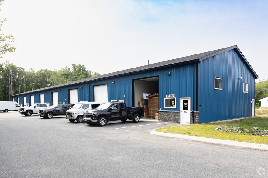 Primary Photo Of 873 Portland Rd, Saco Freestanding For Lease