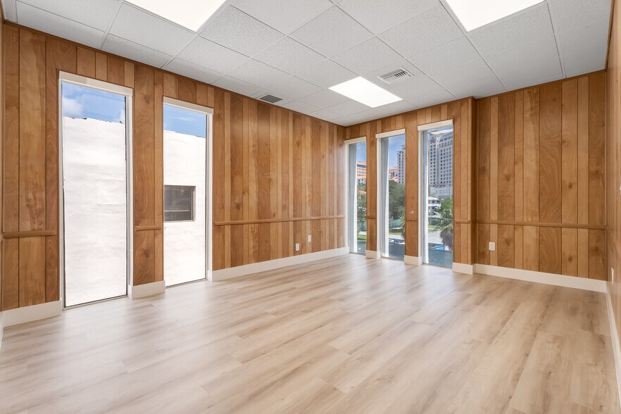 More Photos Of 117 Majorca Ave, Coral Gables Office For Sale