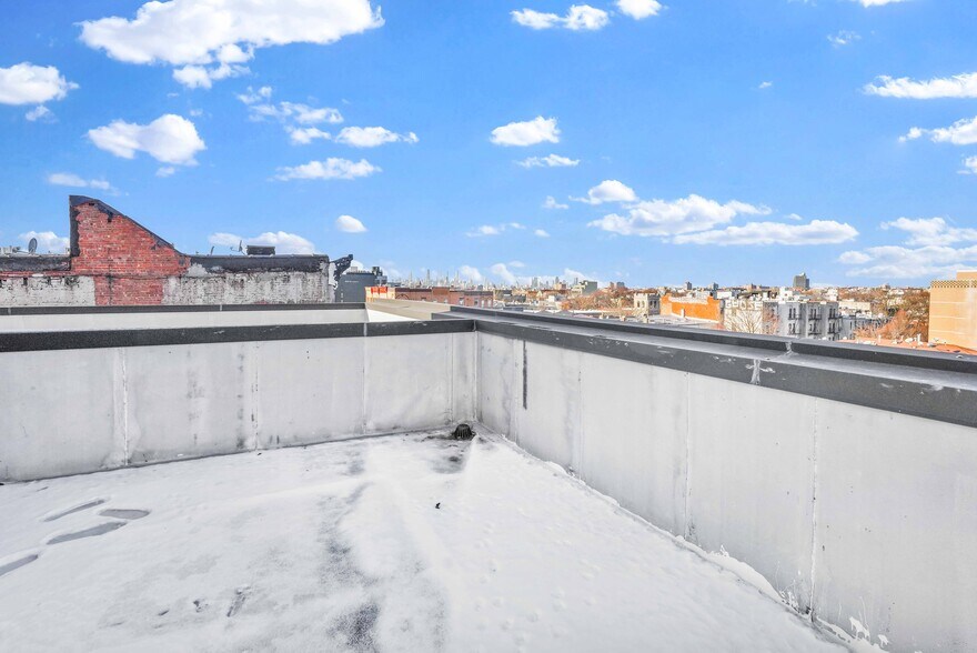 More Photos Of , Brooklyn Unknown For Sale