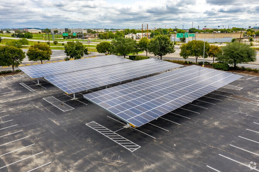 More Photos Of 2735 Austin Hwy, San Antonio Office For Lease