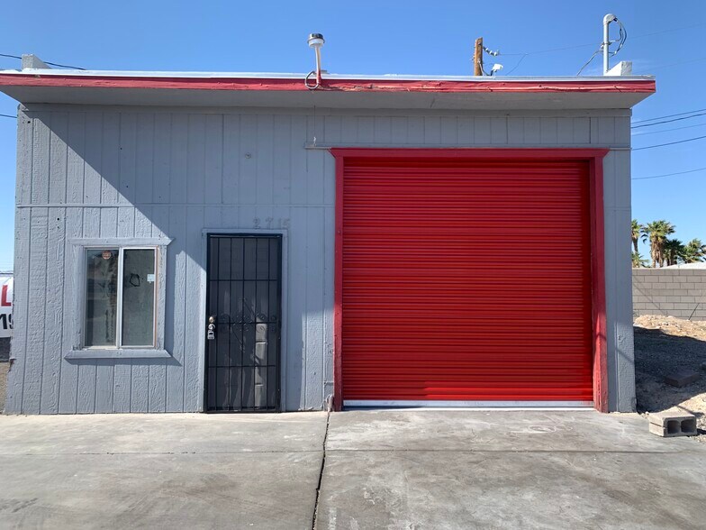 More Photos Of 2715 Highway 95, Bullhead City Self Storage For Lease