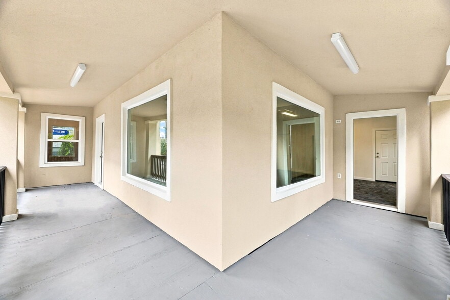 More Photos Of 125 N San Marcos, San Antonio Office Residential For Sale