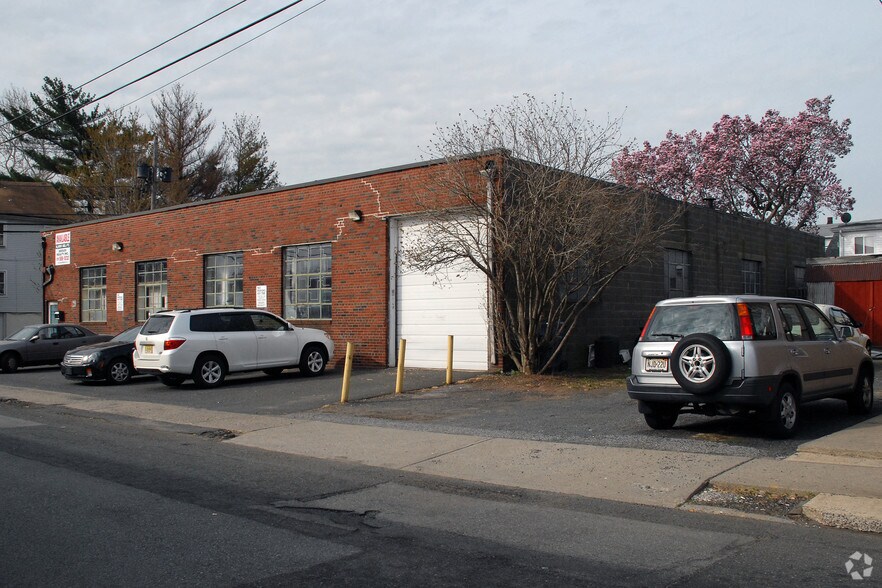 More Photos Of 237 Washington Ave, Hackensack Warehouse For Sale