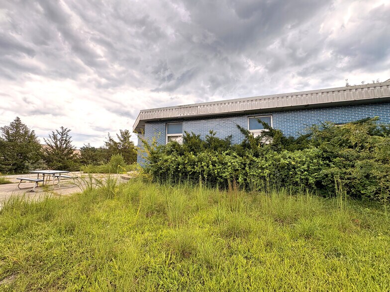 More Photos Of 5 Canale Dr, Egg Harbor Township Manufacturing For Lease