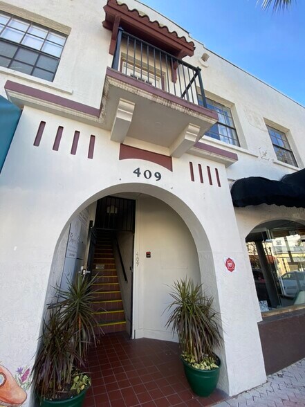More Photos Of 401-411 Brevard Ave, Cocoa Storefront Retail Office For Lease