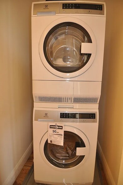 More Photos Of 135 W 136th St, New York Specialty For Sale