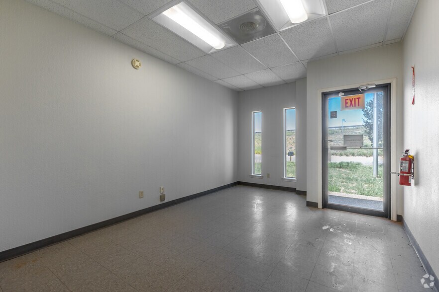More Photos Of 2045 S Loop 250 W, Midland Warehouse For Sale