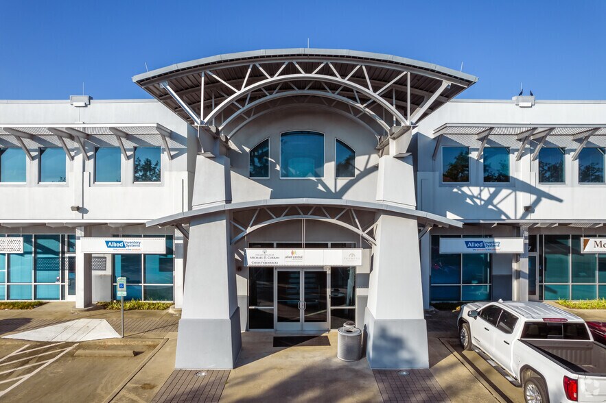 Primary Photo Of 2035 Central Cir, McKinney Light Distribution For Lease