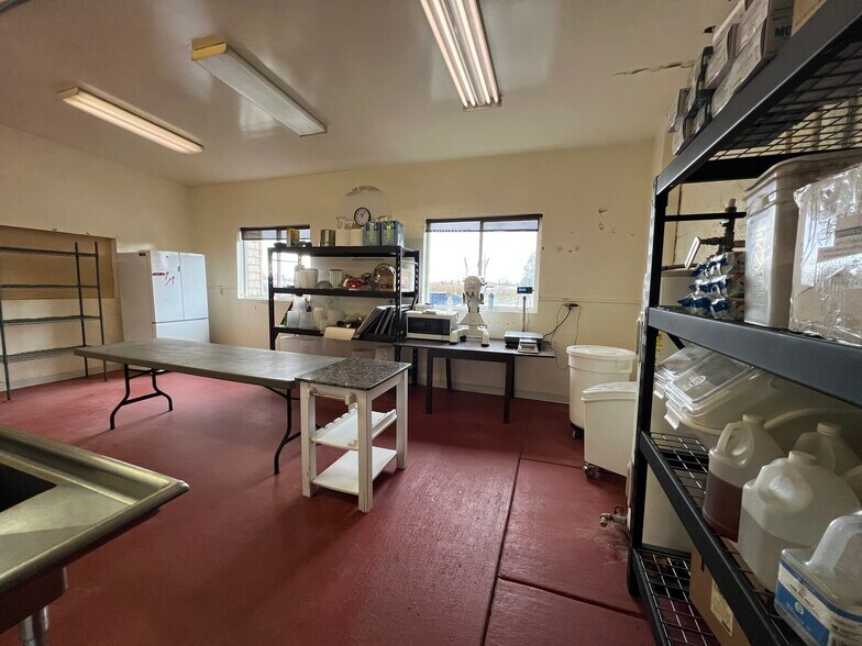 More Photos Of 8105 Wallace Rd NW, Salem Industrial For Lease