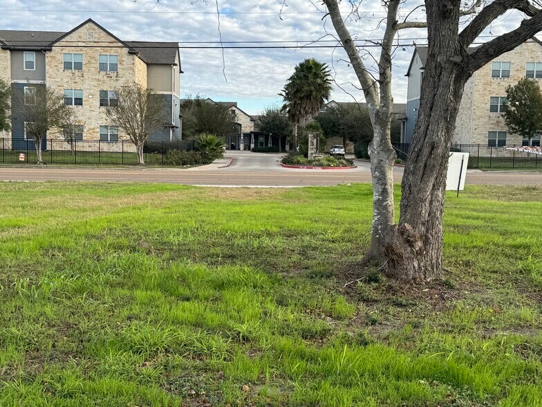 Primary Photo Of 5303 John Stockbauer Dr, Victoria Land For Sale