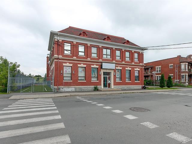Primary Photo Of 165 Rue Saint-Paul, Saint-jean-sur-richelieu Office For Sale