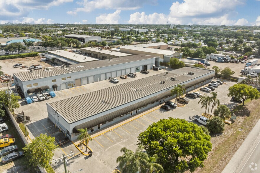 More Photos Of 2211 2nd Ave N, Lake Worth Unknown For Lease